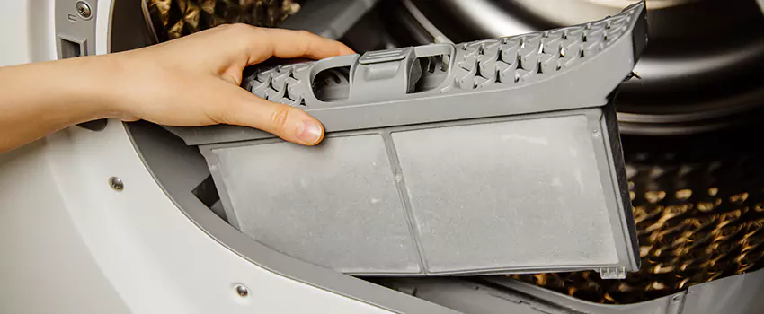 Signs Of A Clogged Dryer Lint Trap in Midlothian, Illinois